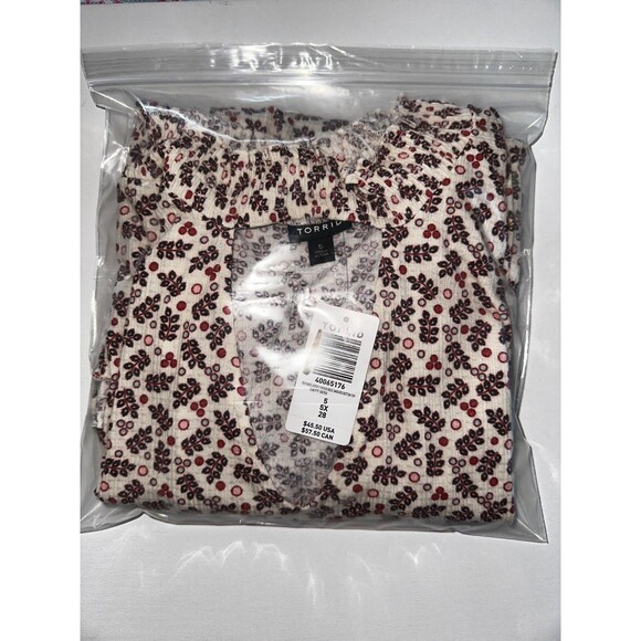 Torrid Textured Jersey Choker Neck Smocked Bottom Top Shirt Blouse 5X 28 NWT - Picture 9 of 10